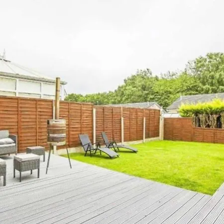 Entire House - Peaceful 3 Bedroom Home Rishton Exterior photo