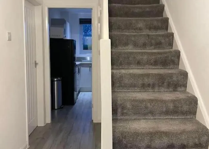 Entire House - Peaceful 3 Bedroom Home