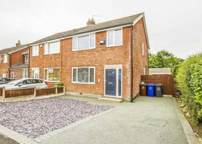 Entire House - Peaceful 3 Bedroom Home